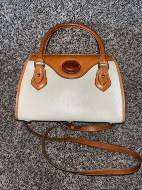 Vintage 90s Dooney and Bourke Crossbody